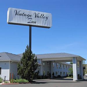 Vintage Valley Inn photo
