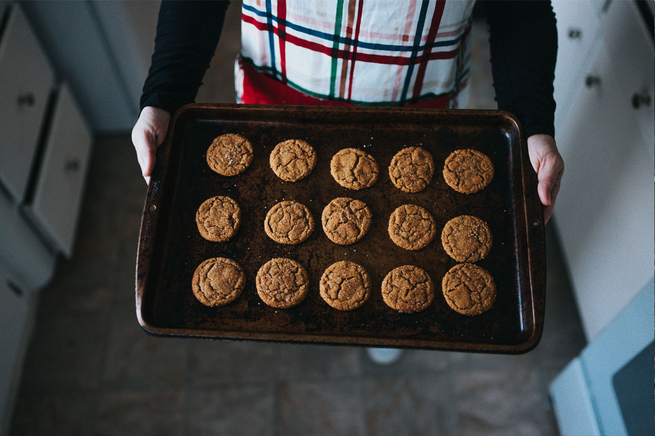 Baked cookies on a tray